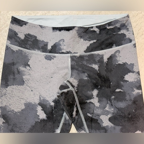 Lululemon Athletica Women's Black Gray Align Leggings 27" Size 8 - Picture 2 of 5